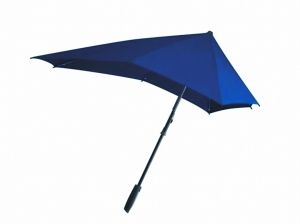 对称结构的雨伞
